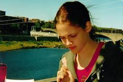 «Από μικρή έκανε σχέσεις με συμπρωταγωνιστές της»