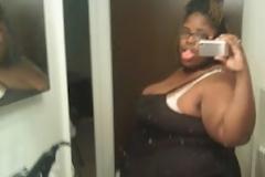 Tραγικές φωτογραφίες που ανεβάζουν τα κορίτσια στο facebook