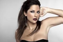 Χρύσπα: Δείτε τη... χωρίς ρετούς στην παραλία! (Φωτό)