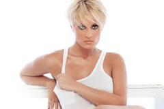 ΔΕΙΤΕ: Οι σέξι φωτογραφίες της Μελέτη στο facebook