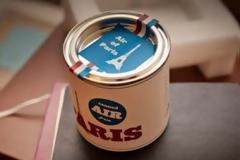 ΔΕΙΤΕ: Πουλά αέρα κοπανιστό… κατά της νοσταλγίας!