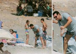 Ο Αλέξης Τσίπρας “δεν πληρώνει” ομπρέλα και ξαπλώστρες στην παραλία (φωτος) - Φωτογραφία 1