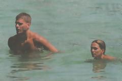 ΔΕΙΤΕ: Ε.ΚΟΚΚΙΝΟΥ-Γ.ΜΠΟΓΡΗΣ: Φωτογραφίες από την καλοκαιρινή τους απόδραση στη Σκιάθο!