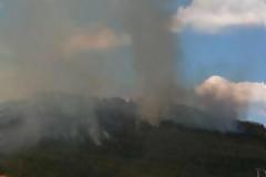 Kοντά στα σπίτια η φωτιά στην Παραβόλα Αγρινίου