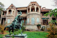 Τα ανάκτορα στο Τατόι ανοίγουν για το κοινό.