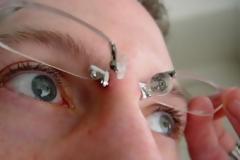 ΔΕΙΤΕ: Γυαλιά μυωπίας με… piercing!
