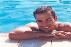 ΔΕΙΤΕ: Ο Ντέμης Νικολαΐδης έγινε ξανθός!