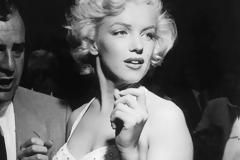 ΔΕΙΤΕ:  Σεξουαλική εμπειρία με 16χρονη θαυμάστριά της είχε η Marilyn Monroe