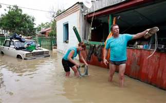 Φονικές πλημμύρες στη Ρωσία - Φωτογραφία 1