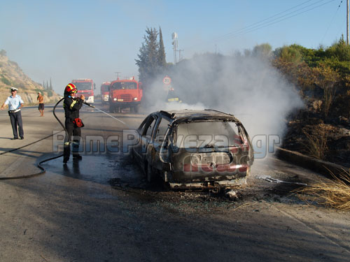 Πρέβεζα: Φωτιά σε αυτοκίνητο στην εθνική οδό - Φωτογραφία 6