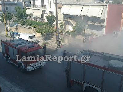 Λαμπάδιασε αυτοκίνητο στην οδό Καρπενησίου στη Λαμία... - Φωτογραφία 4