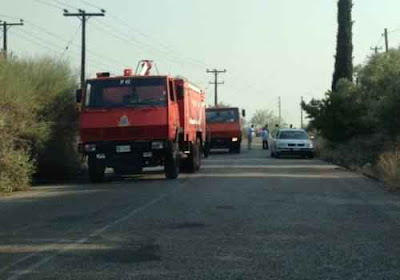 Συνεχίζεται η φωτιά στην Στράτου και η διακοπή ρεύματος [Video & Photo] - Φωτογραφία 2