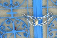 «Λουκέτο» στο Ναό του Αγίου Κοσμά στα Παλιάμπελα Βόνιτσας