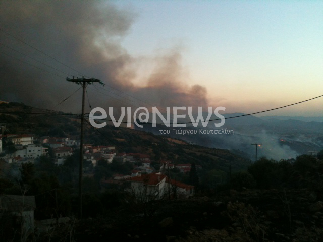 Αχλαδερή:Καίγεται η περιοχή, οι κάτοικοι ζητούν βοήθεια-Φωτογραφίες - Φωτογραφία 2