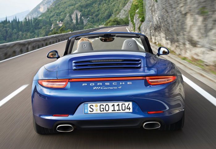 Πρεμιέρα για την Porsche 911 Carrera 4 - Φωτογραφία 3