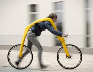 ΒΙΝΤΕΟ – ΦΩΤΟ: Το ποδήλατο που δεν έχει… πεντάλ! - Φωτογραφία 1