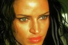 Σωσίας της Τζολί μαχαίρωσε ταξιτζή όταν της αρνήθηκε να κάνουν σεξ