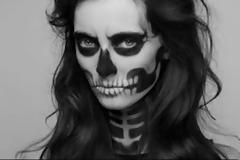 ΣΟΚΑΡΙΣΤΙΚΟ : Το κορίτσι – σκελετός