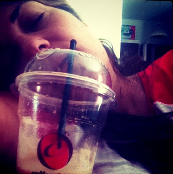 Κ.ΖΑΡΙΦΗ: Δείτε πώς είναι όταν ξυπνάει - Φωτογραφία 2