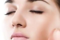 Γιατί το δέρμα είναι λιπαρό μερικές φορές;