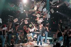 ΔΕΙΤΕ: Έκαναν το νυχτερινό κέντρο... εθνικό κήπο για τον Ρέμο