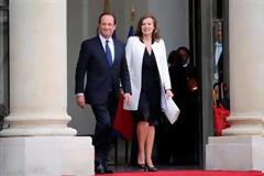 Μπεστ σέλερ το ερωτικό «τρίγωνο» των Ηλυσίων