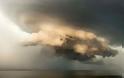 Κολοσσιαία καταιγίδα σε παραλία της Ρωσίας - Φωτογραφία 5