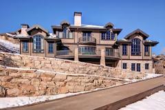 ΔΕΙΤΕ: Τα ωραιότερα σπίτια των celebrities