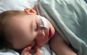 ΔΕΙΤΕ: Μάχη δίνει ο 2χρονος που κατάπιε τοξικό απορρυπαντικό