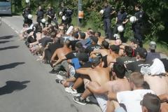 Να τα βλέπει η ΕΛ.ΑΣ