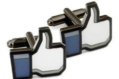 Μανικετόκουμπα για high tech γαμπρούς