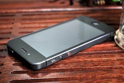 Κυκλοφόρησε ήδη ο κινέζικος κλώνος του iPhone 5! - Φωτογραφία 1