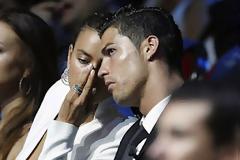 ΧΩΡΙΣ... ΣΟΥΤΙΕΝ ΣΤΗΝ ΚΛΗΡΩΣΗ ΤΟΥ CHAMPIONS LEAGUE (PHOTOS)