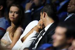 ΔΕΙΤΕ: Σε εκδήλωση της UEFA χωρίς σουτιέν!