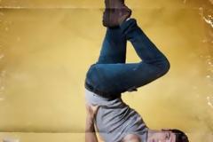 ΔΕΙΤΕ: Πως θα ήταν οι άνδρες αν ποζάρανε σαν τις γυναίκες;