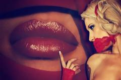 ΔΕΙΤΕ: Η Πετρούλα ανάβει φωτιές στο Facebook!