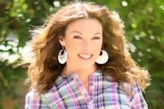 Δείτε πως ήταν μικρή η Τατιάνα Στεφανίδου