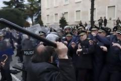 ΔΕΙΤΕ ΦΩΤΟ: Οι πιο περίεργες εικόνες από τον κόσμο