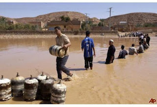 Φονικές πλημμύρες στην Αλγερία - Φωτογραφία 1