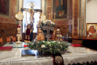 Η Κυριακή της Σταυροπροσκυνήσεως στην Ιερά Μητρόπολη Μαντινείας και Κυνουρίας - Φωτογραφία 1