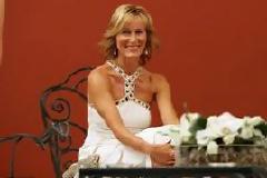 Η καθημερινότητα και οι αλλαγές στο look της Νατάσας Καραμανλή!