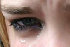 Γιατί εμείς οι άνθρωποι κλαίμε; Τι είναι τα δάκρυα;