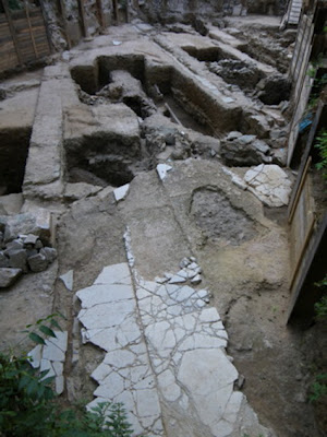 Ο δρόμος της δόξας του Καίσαρα - Φωτογραφία 2