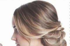 Χτένισμα για μακριά μαλλιά