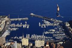 Συγκλονιστικές φωτογραφίες: Περπατώντας στον ουρανό του Μόντε Κάρλο!