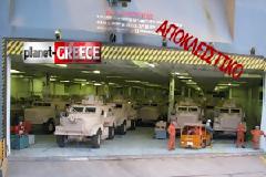 ΑΠΟΚΛΕΙΣΤΙΚΕΣ ΦΩΤΟΓΡΑΦΙΕΣ: Αμερικανικό οχηματαγωγό μετέφερε, τανκς, οχήματα και βαρέα όπλα με βιτρίνα.... Jeep Cherokeee!