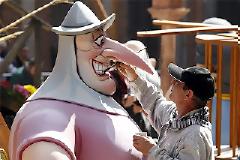 Ο Γ. Παπανδρέου Πρωταγωνιστής στο καρναβάλι της Βαλένθια!