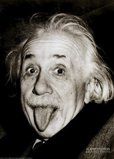Γιατί ο Einstein βγάζει τη γλώσσα του; - βίντεο - - Φωτογραφία 1