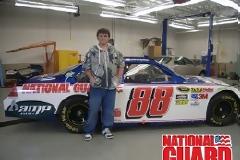 Μαθητής θα πάει στο χορό του σχολείου με συνοδό... Πορνοστάρ! (Photos)