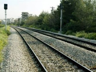 Αλγερινοί αφαιρούσαν σιδηροδρομικό υλικό του ΟΣΕ στην Ηλεία - Φωτογραφία 1